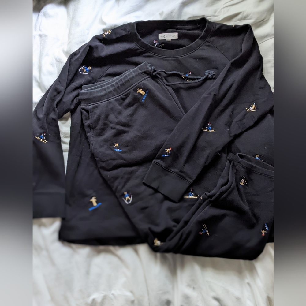 Lou & Grey Cotton Ski Embroidered Sweatsuit Matching Set | Holiday Loungewear